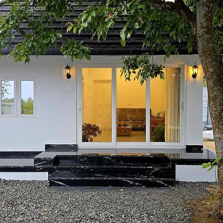 Pradeep'S Backwater Villa Kochi Kültér fotó