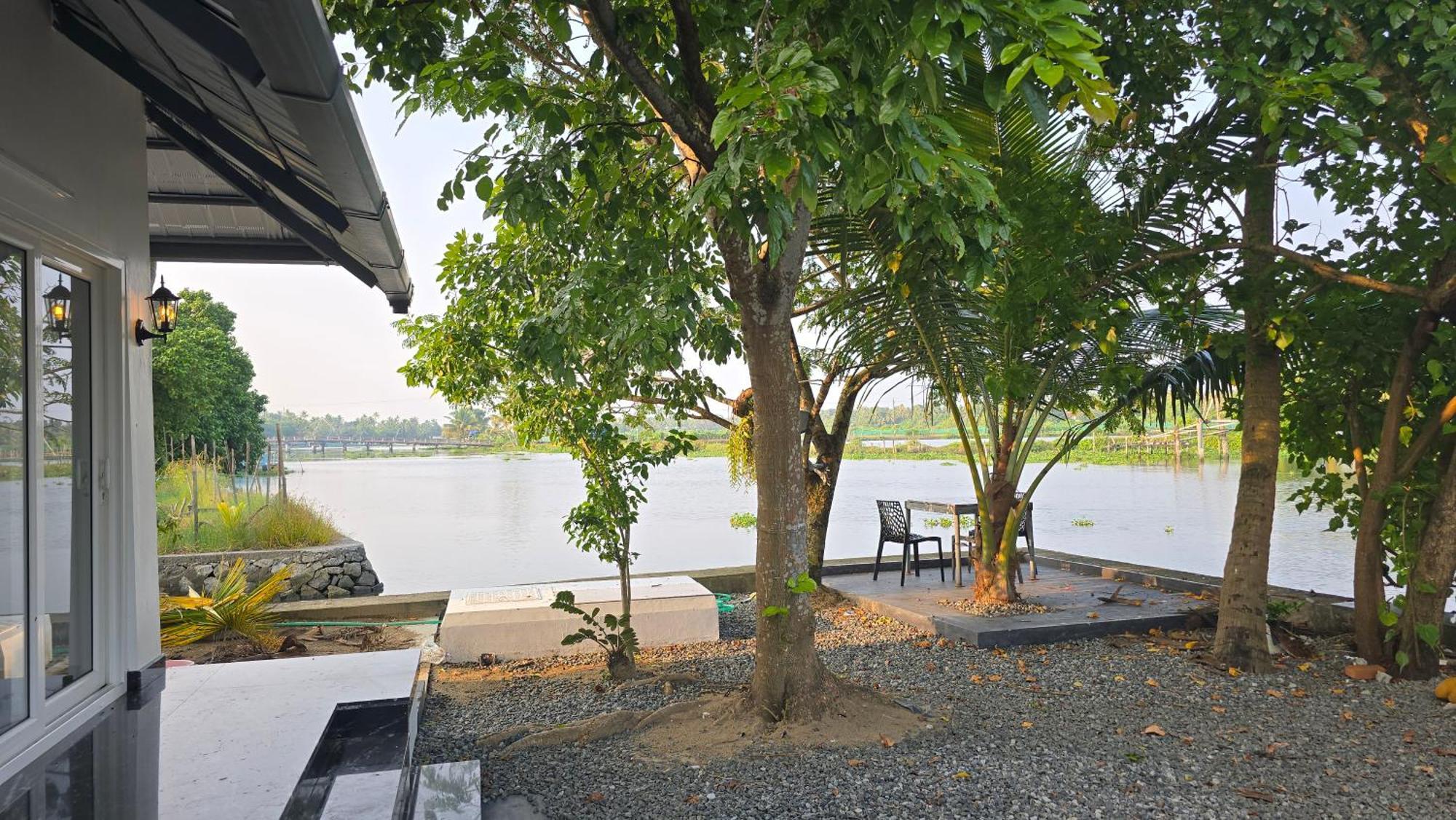 Pradeep'S Backwater Villa Kochi Kültér fotó